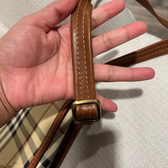 Burberry vintage crossbody bag . - Picture 5 of 13